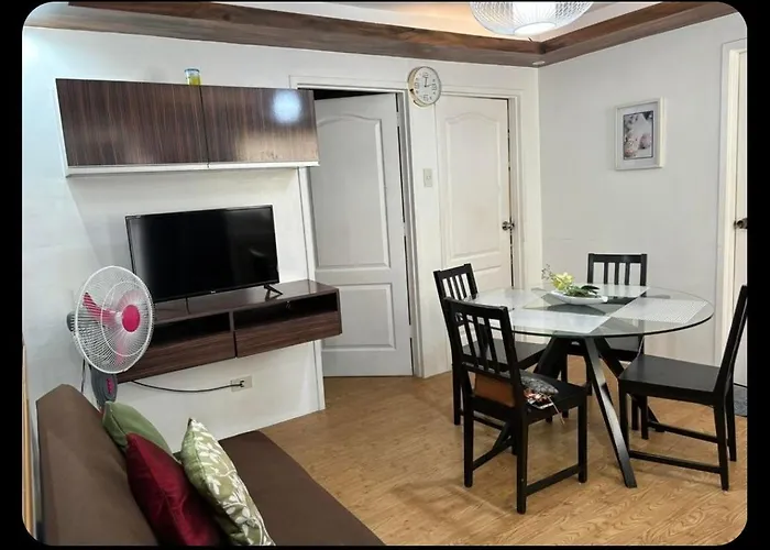 2 Bedroom Cozy Budget Staycation Apartment Cebu