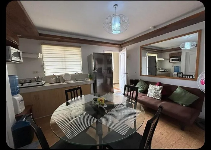 2 Bedroom Cozy Budget Staycation Apartment Cebu